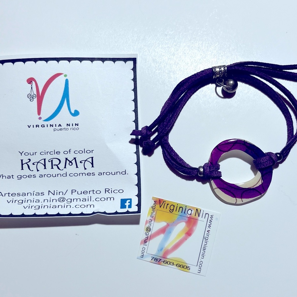 Karma bracelet, new in the box! Perfect condition and great holiday gift idea!